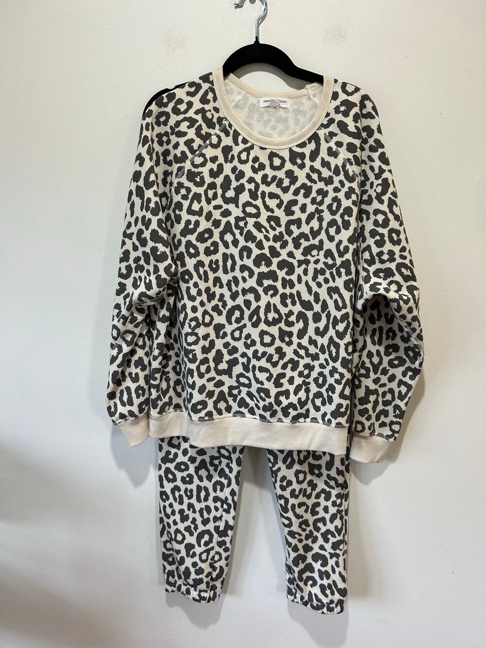 Grayson Threads set sweatshirt size XL sweatpants size S animal print lounge